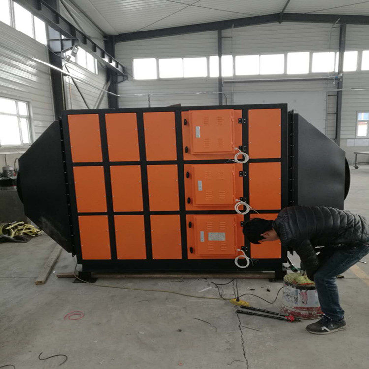 油霧凈化器該怎么工作？